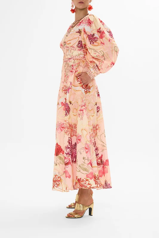 SHAPED WAISTBAND DRESS WITH GATHERED SLEEVES BLOSSOMS AND BRUSHSTROKES