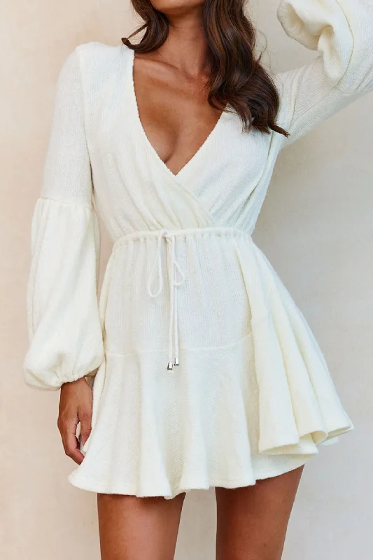 Annalise Long Sleeve Drawstring Knit Dress White