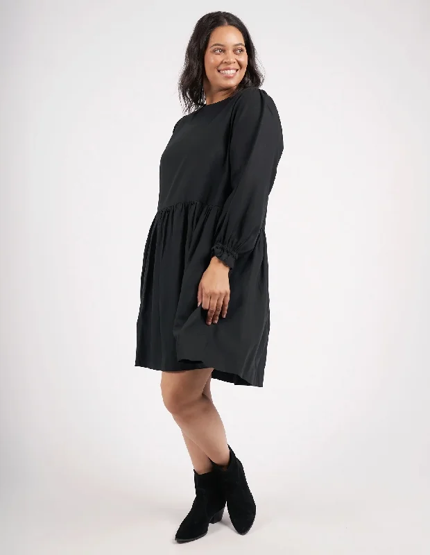 Elm River Dress Black