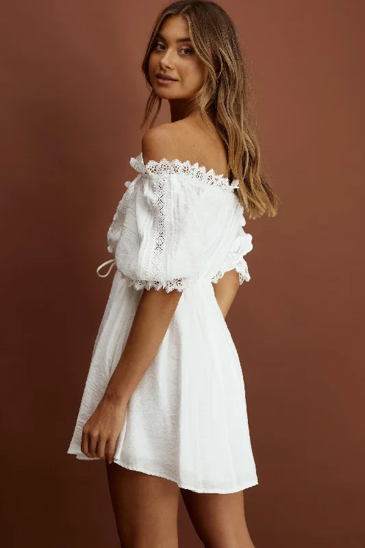 Homeward Off-Shoulder Lace Dress White