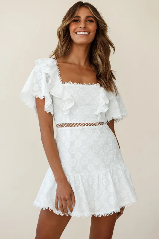 How Romantic Flounce Sleeve Lace-Up Back Dress Floral Embossed White