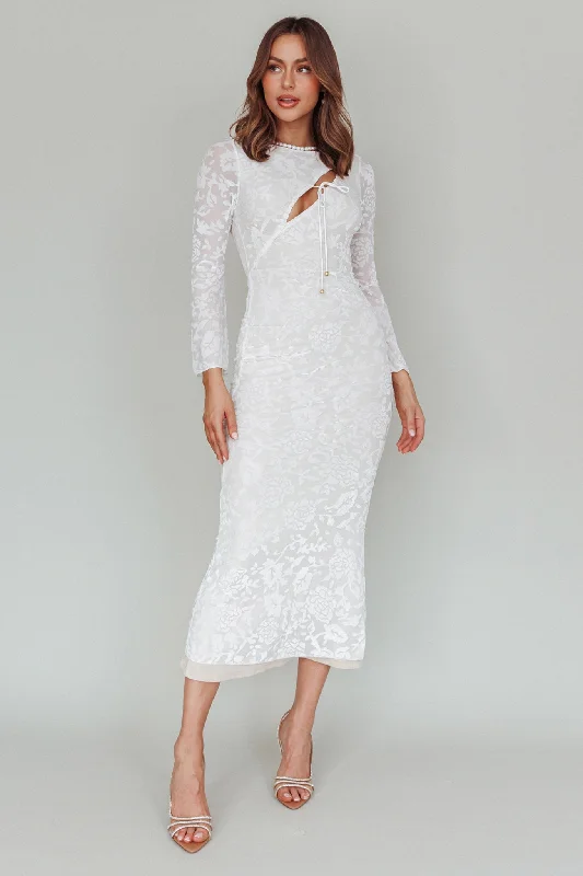 Novalie Long Sleeve Velvet Print Midi Dress White