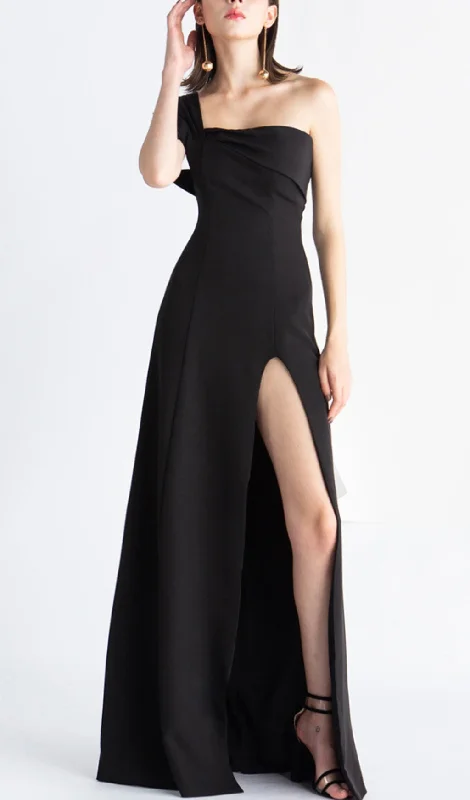 ONE-SHOULDER MOP DRESS IN BLACK