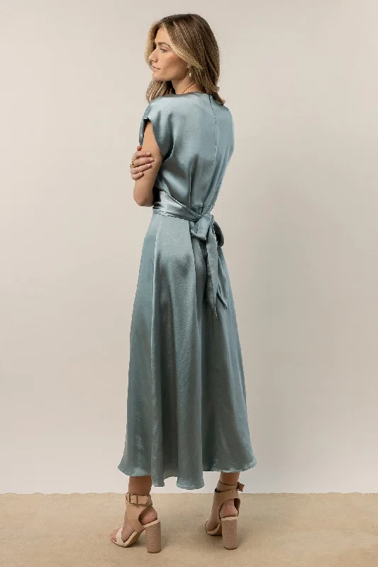 Rosalind Midi Dress in Blue