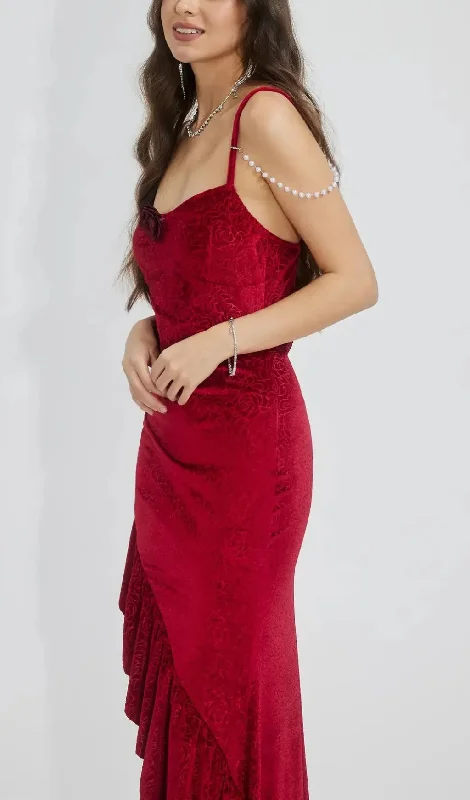 RUFFLED BODYCON SUSPENDER MAXI DRESS IN RED